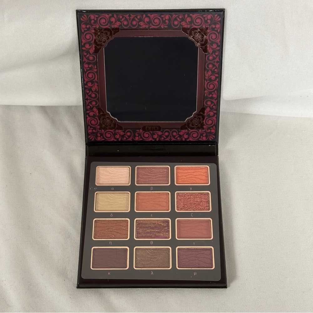 NIB Dito Persephone Palette